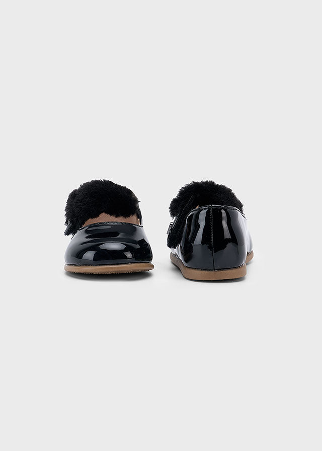 Patent leather mary jane- fur strap