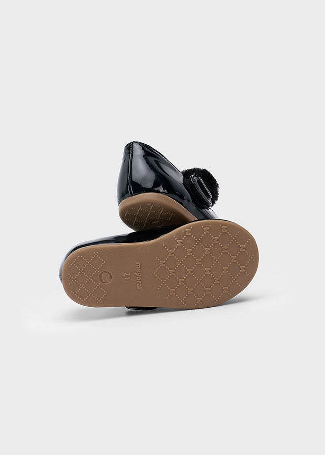 Patent leather mary jane- fur strap