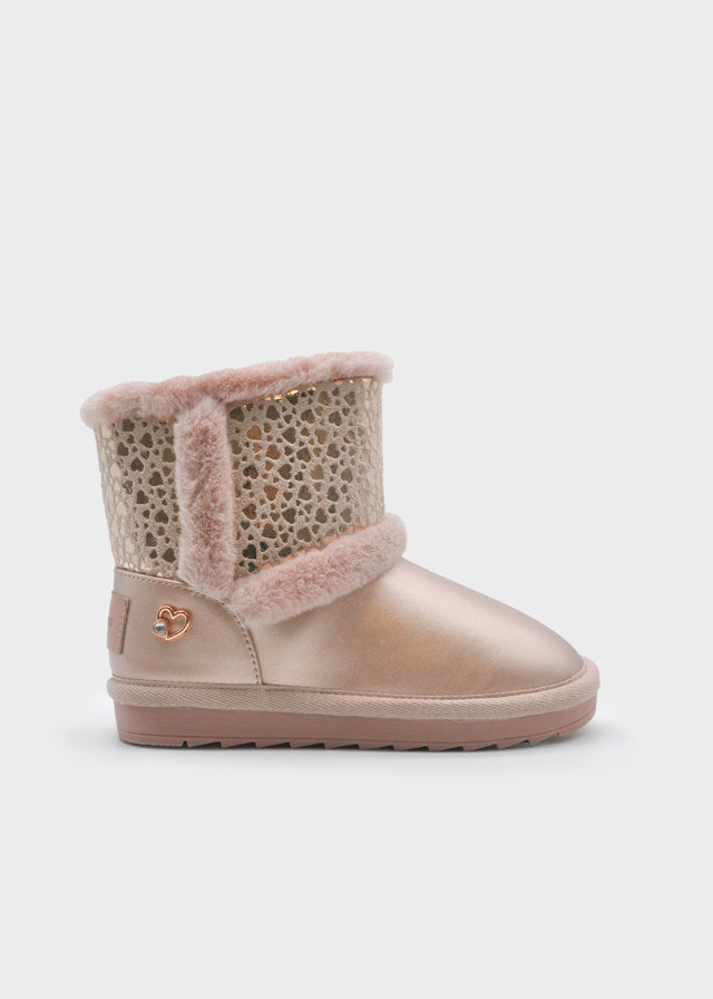 Lined boots