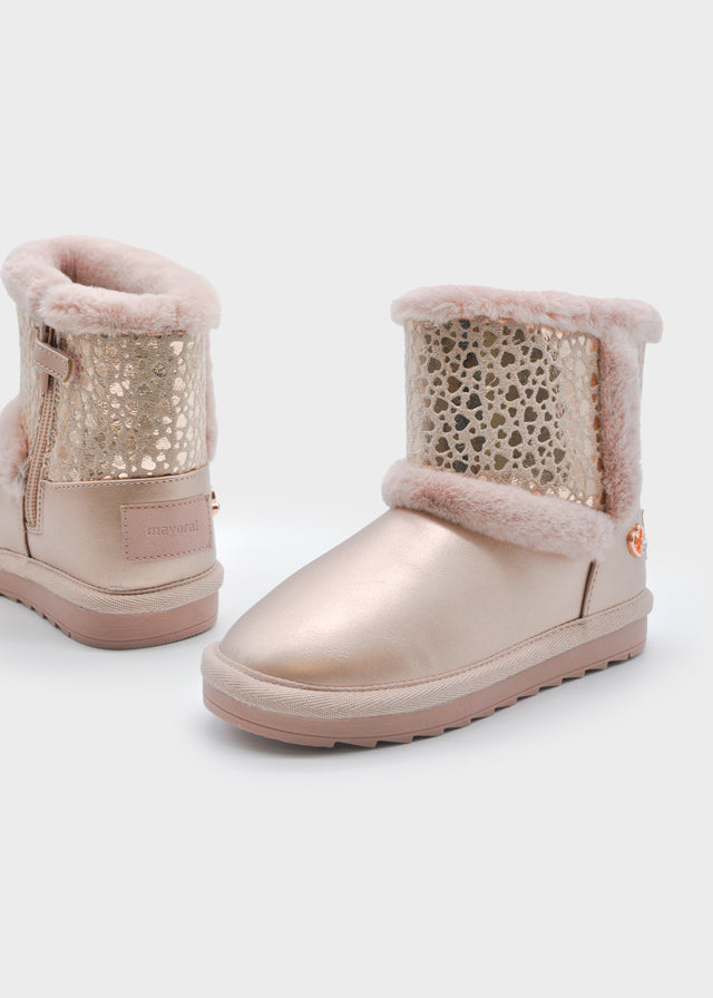 Lined boots