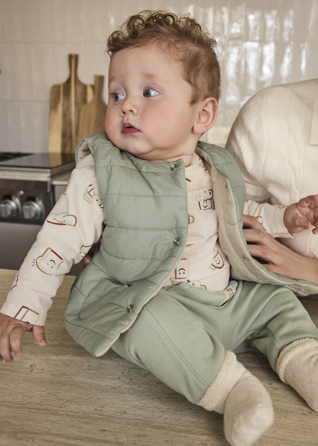 Reversible vest