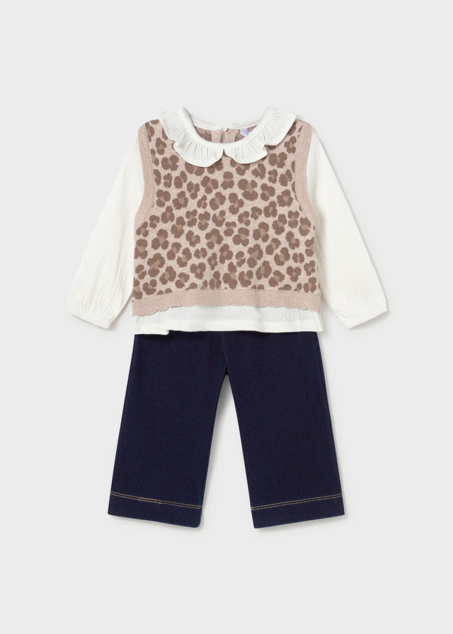 Attached vest pants set
