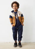 Tracksuit w/ sweatshirt