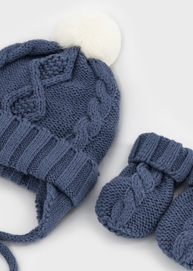 Hat & mittens set
