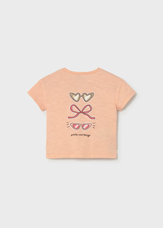 Shirt applique on the back
