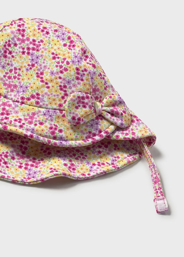 Bathing bodysuit w/ hat