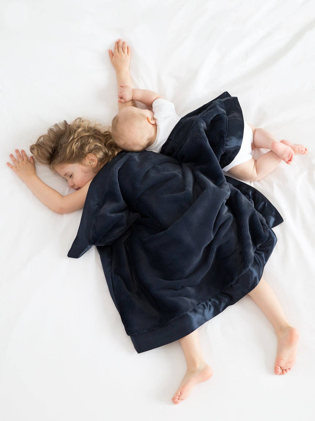 Luxe™ Baby Girl & Toddler Blanket (29" x 35")